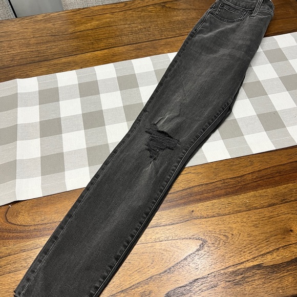 MADEWELL Curvy High-rise Skinny Jeans in Black Sea - Picture 6 of 9